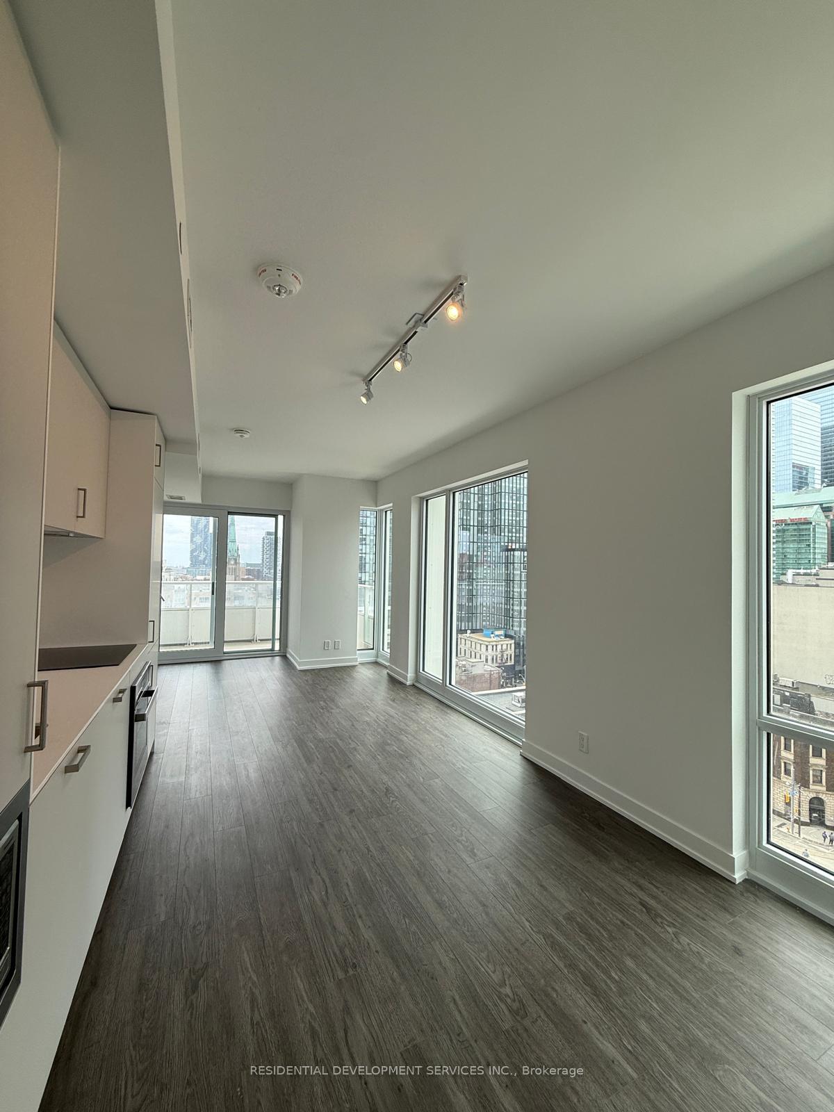 88-queen-street-toronto-ontario-c13043718