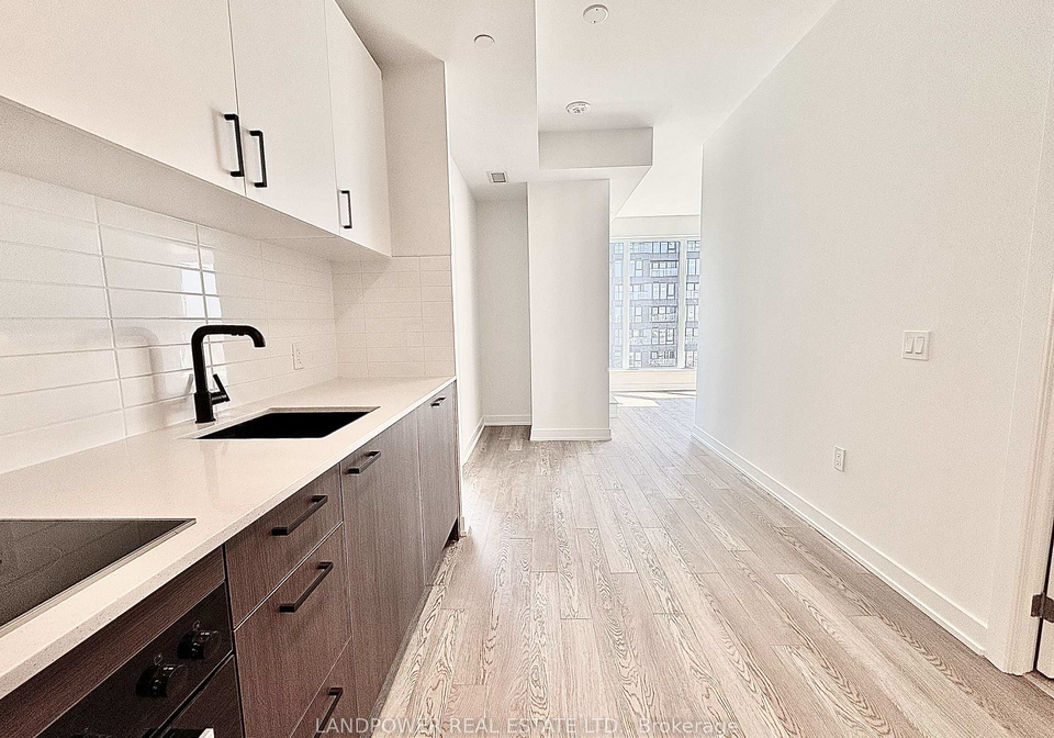 5-quarrington-lane-north-york-ontario-c13043852