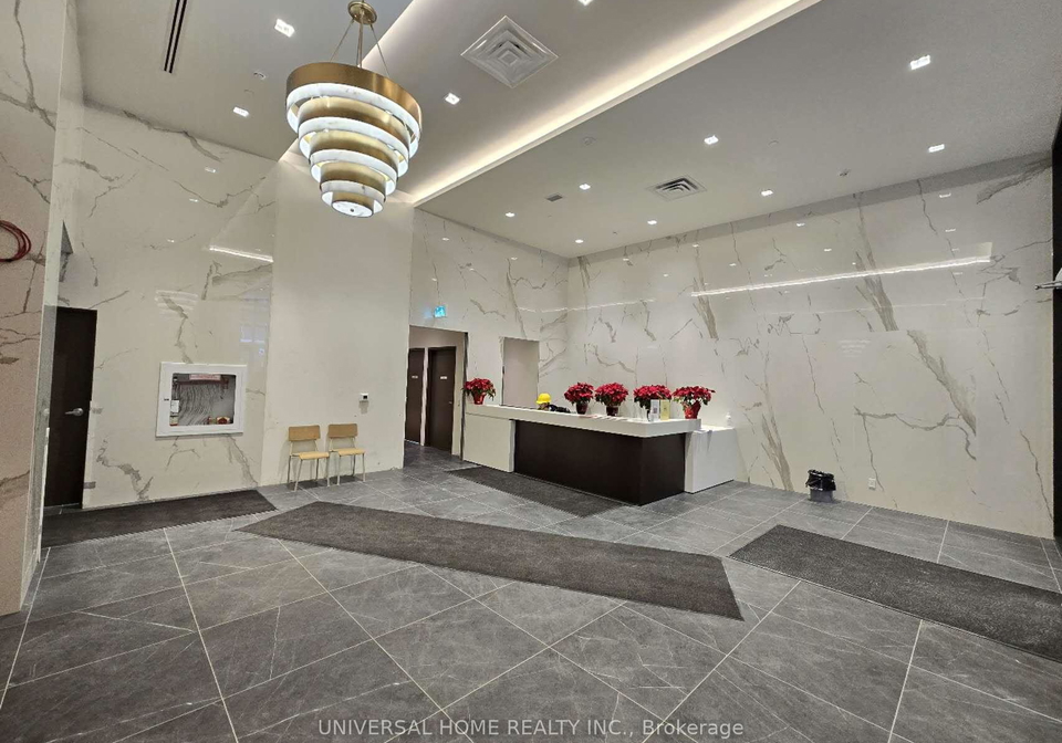 4955-yonge-street-north-york-ontario-c13044008