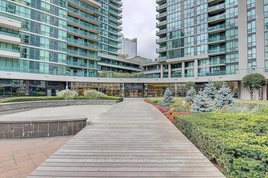 18-harbour-street-toronto-ontario-c13044074
