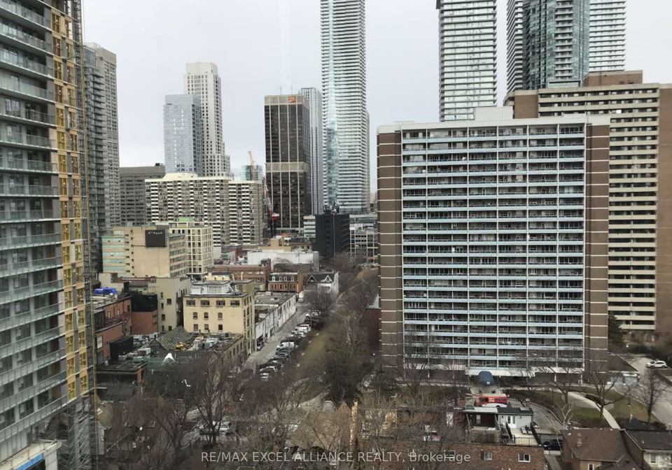 17-dundonald-street-toronto-ontario-c13044106