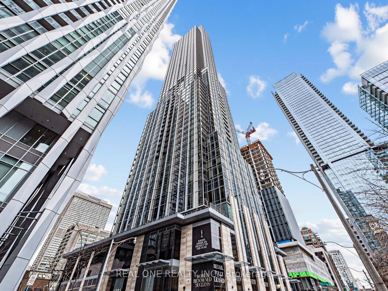 11-yorkville-avenue-toronto-ontario-c13044172