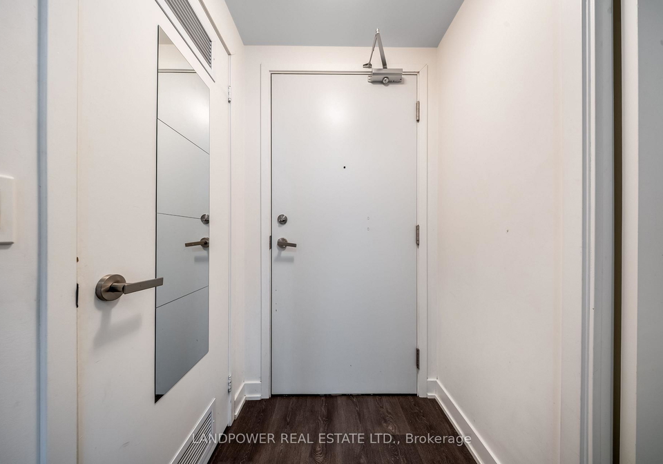 99-broadway-avenue-toronto-ontario-c13044614