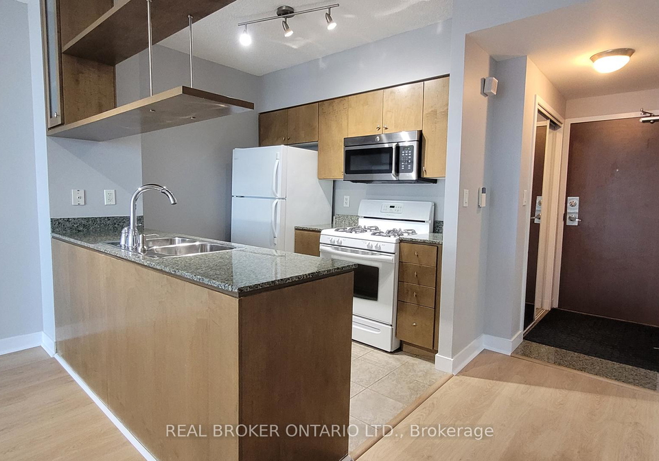 35-mariner-terrace-toronto-ontario-c13044722