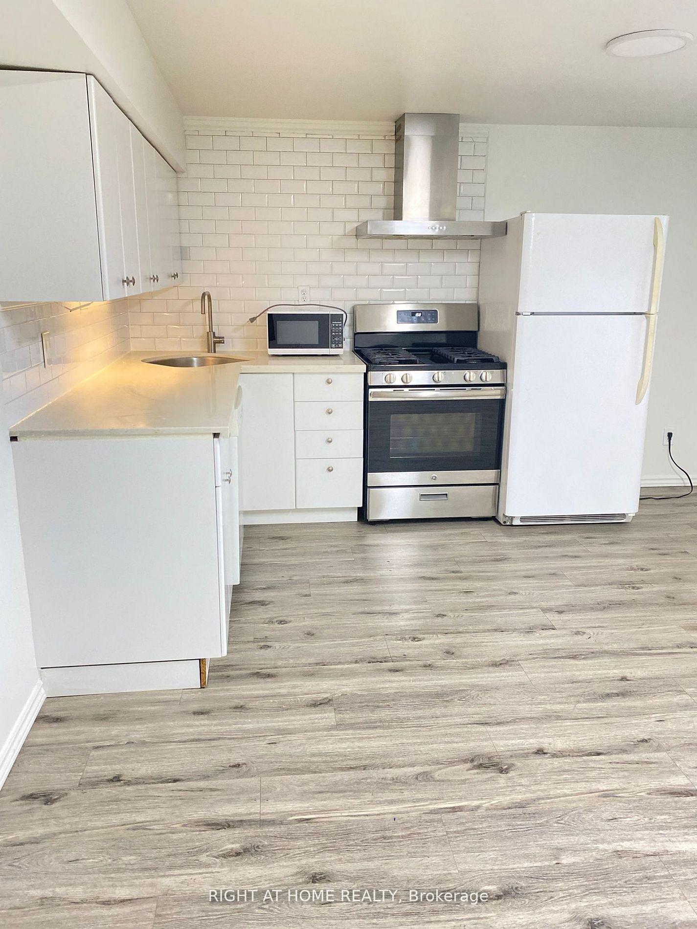 37-clifton-avenue-toronto-ontario-c13044852