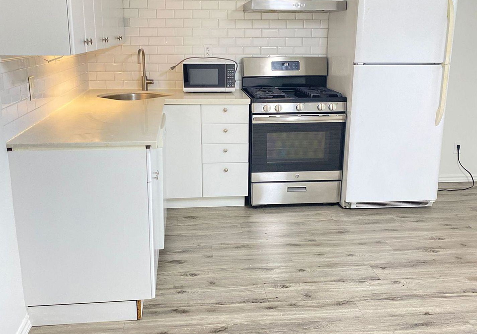 37-clifton-avenue-toronto-ontario-c13044852