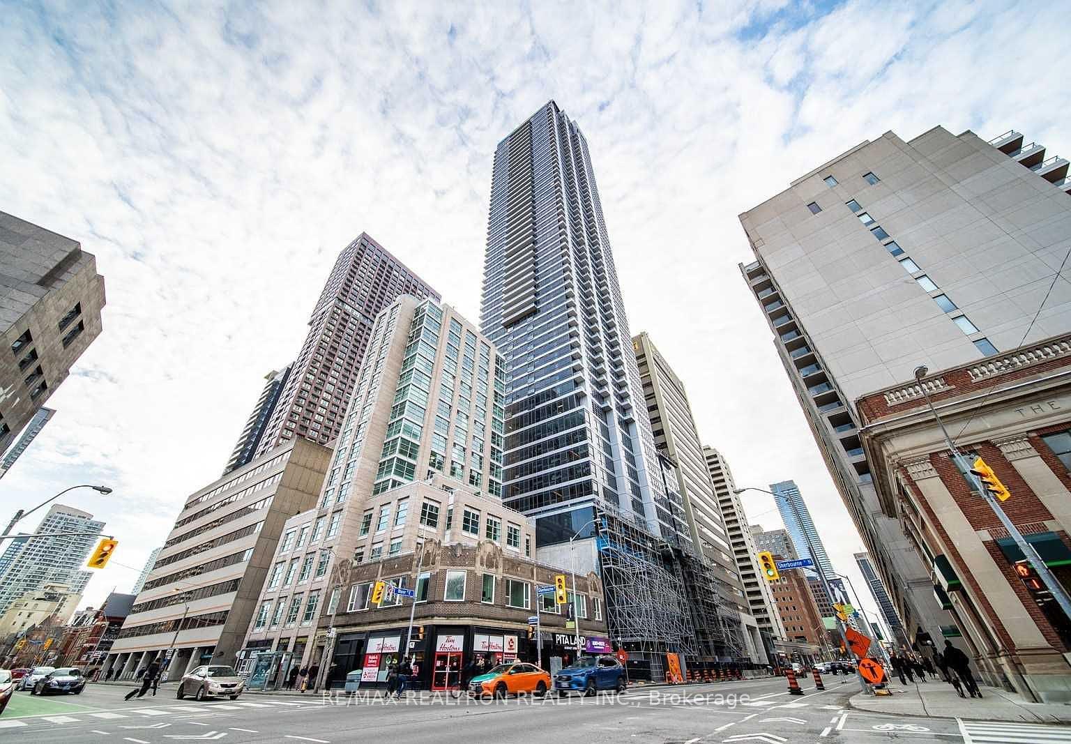 395-bloor-street-toronto-ontario-c13045098