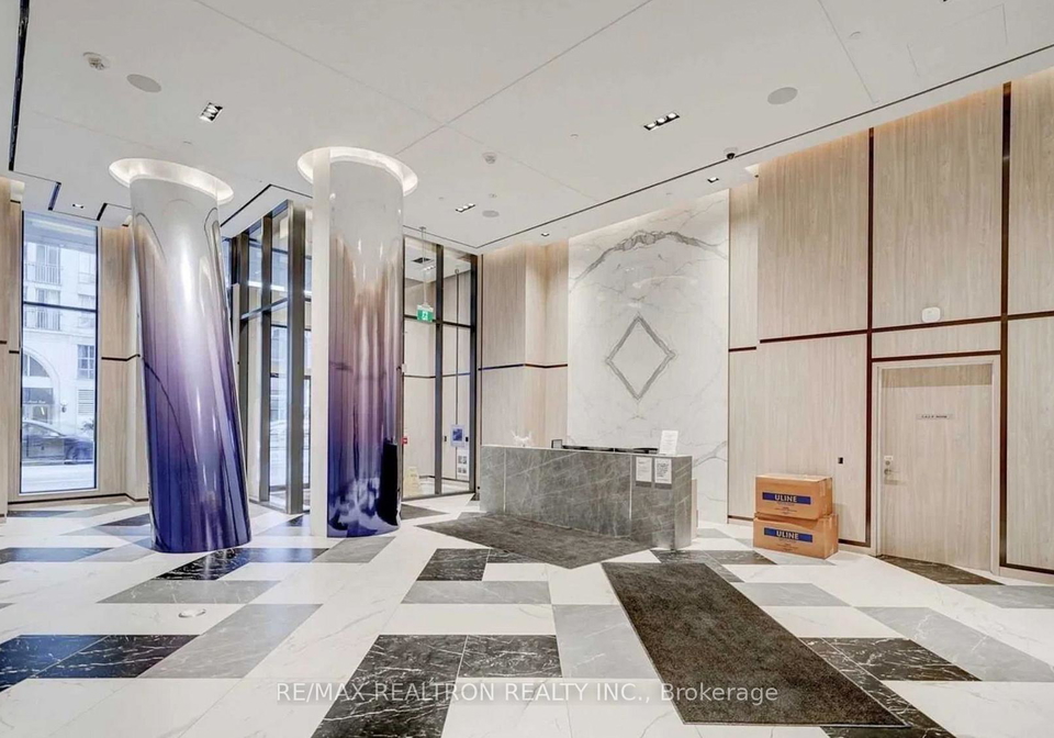 395-bloor-street-toronto-ontario-c13045098