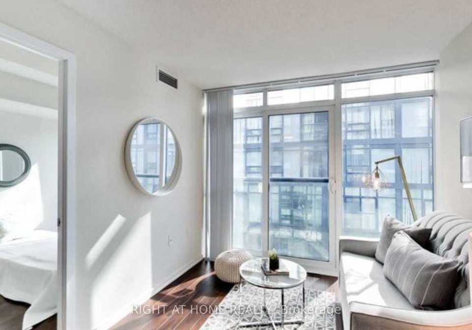 36-lisgar-street-toronto-ontario-c13045298