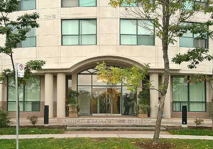 7-lorraine-drive-toronto-ontario-c13045504