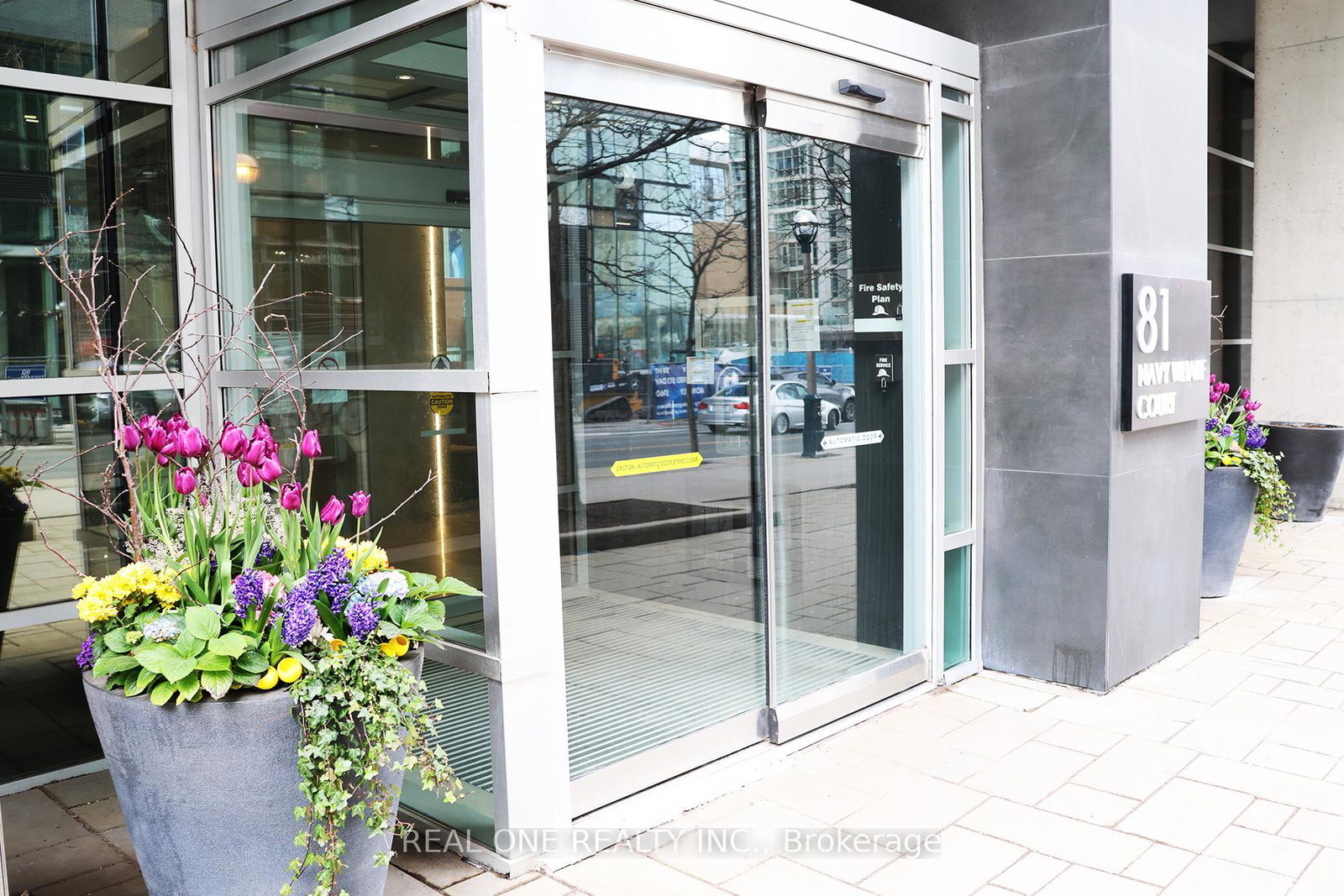 81-navy-wharf-court-toronto-ontario-c13045656