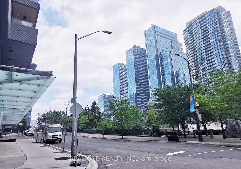 81-navy-wharf-court-toronto-ontario-c13045656