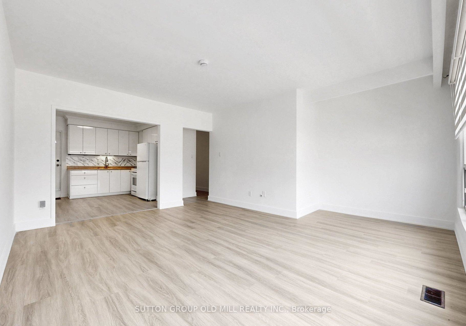809a-st-clair-avenue-w-toronto-ontario-c13045778