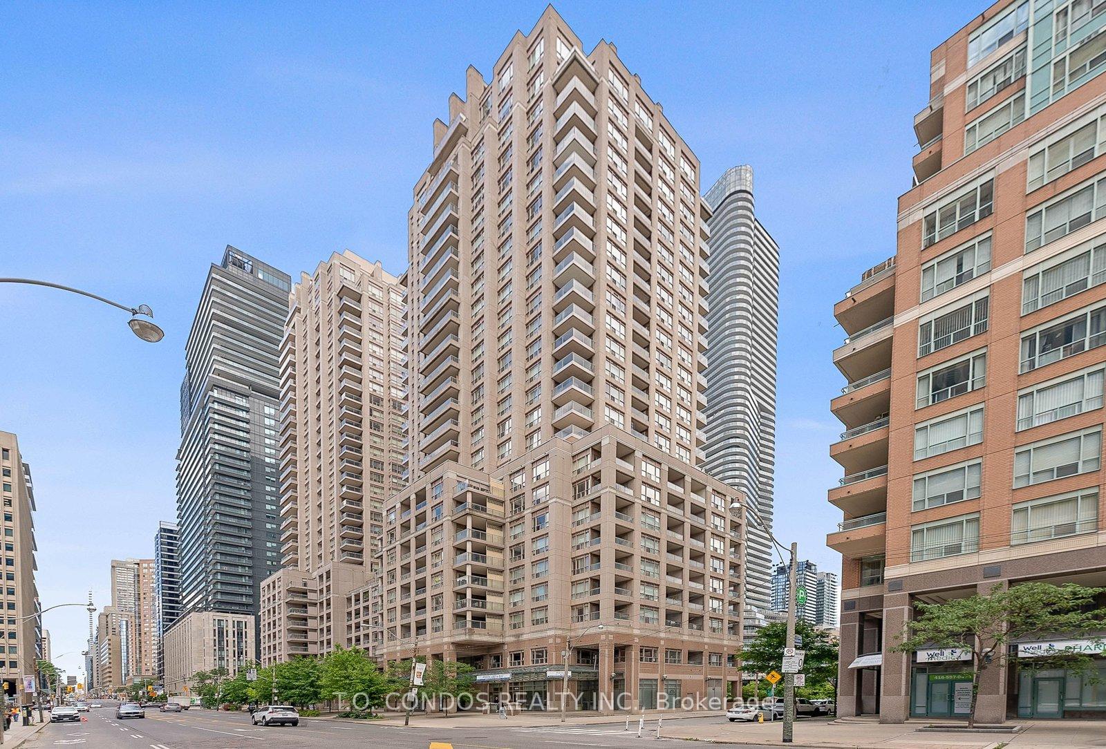 909-bay-street-toronto-ontario-c13045788