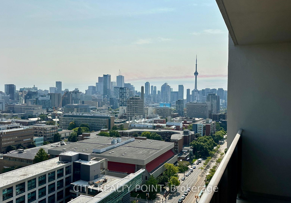 666-spadina-avenue-toronto-ontario-c13045834