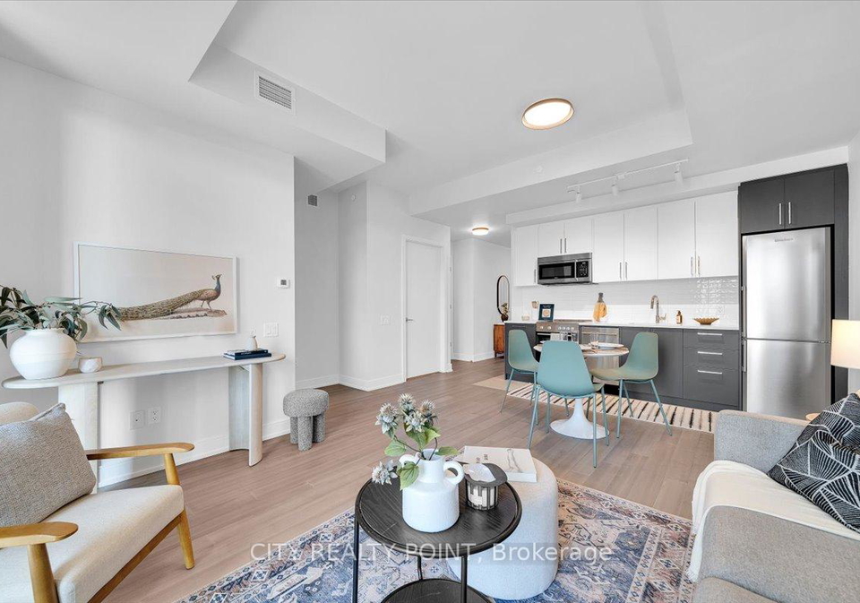 664-spadina-avenue-toronto-ontario-c13045846