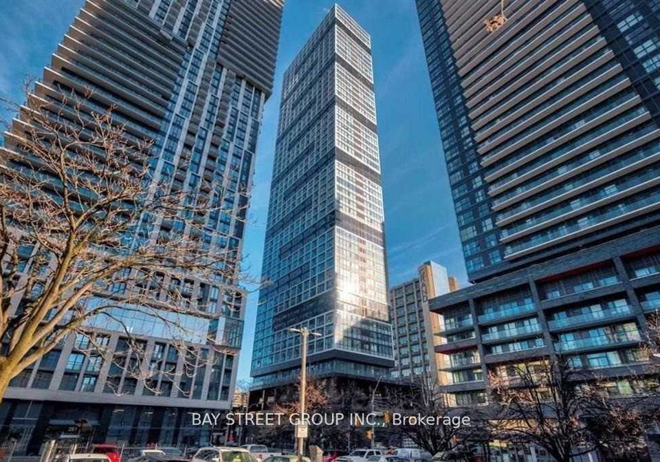 181-dundas-street-e-toronto-ontario-c13045894