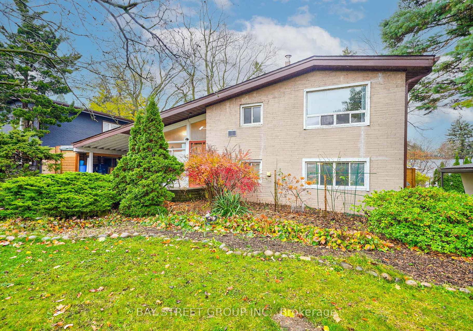 5-cottonwood-drive-north-york-ontario-c13045908