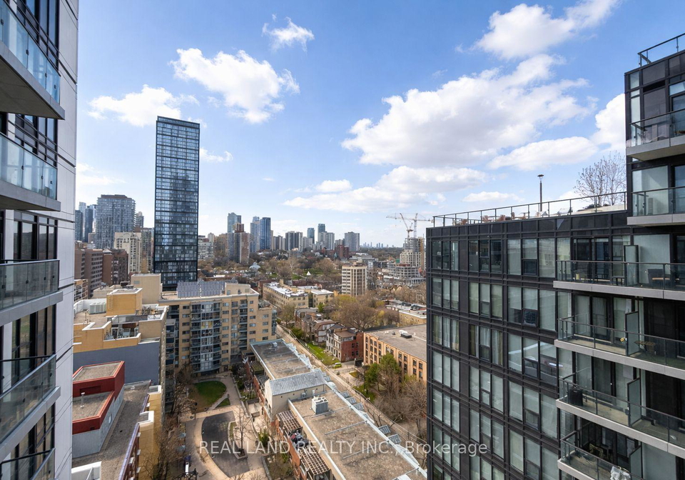 251-jarvis-street-toronto-ontario-c13045956