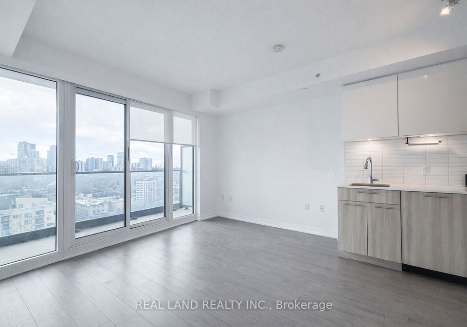 251-jarvis-street-toronto-ontario-c13045956