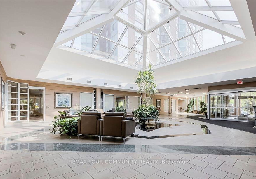 7-concorde-place-north-york-ontario-c13046094