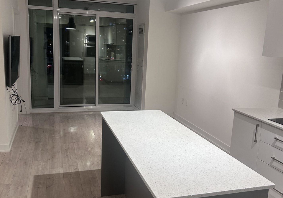 576-front-street-w-toronto-ontario-c13046288
