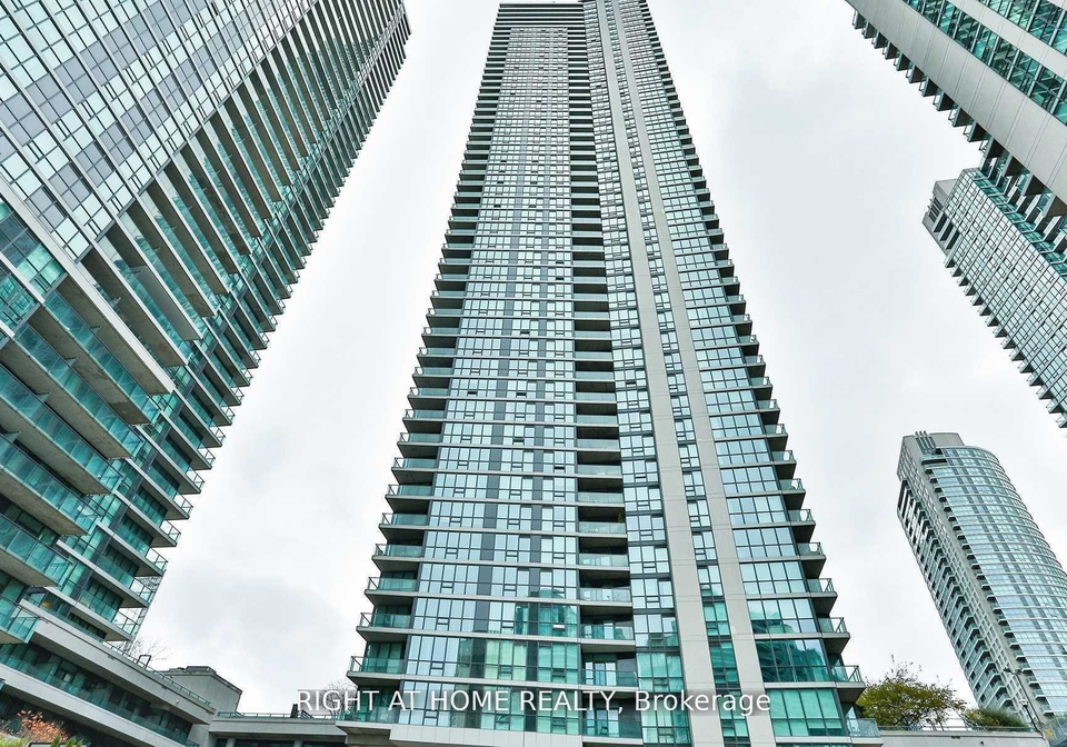 18-harbour-street-toronto-ontario-c13046312