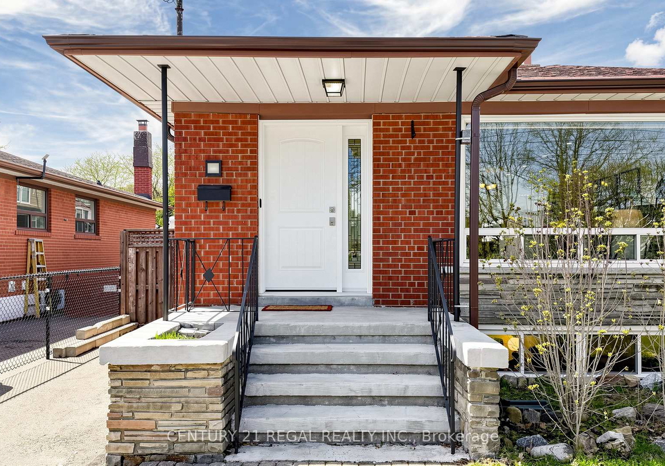 126-fenside-drive-north-york-ontario-c13046364