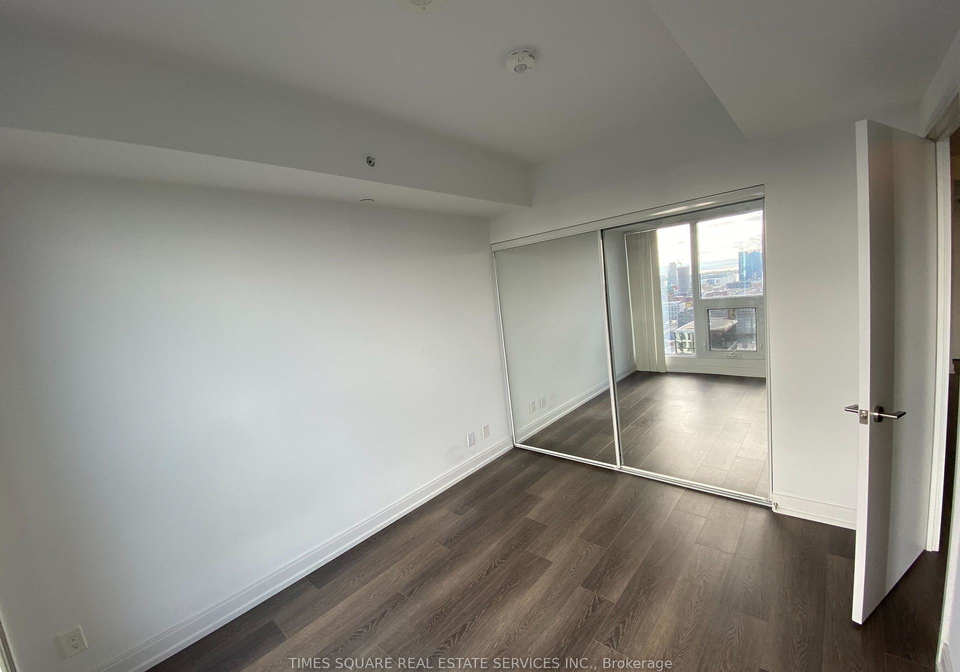 181-dundas-street-e-toronto-ontario-c13046380