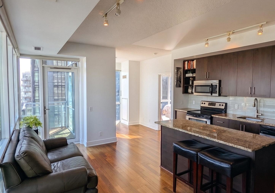 116-george-street-toronto-ontario-c13046458