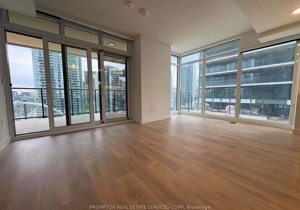 3-concord-cityplace-way-toronto-ontario-c13046560