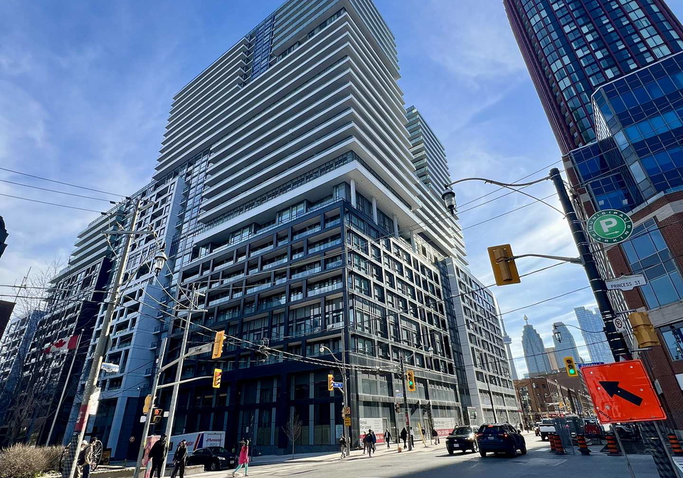 70-princess-street-toronto-ontario-c13047600