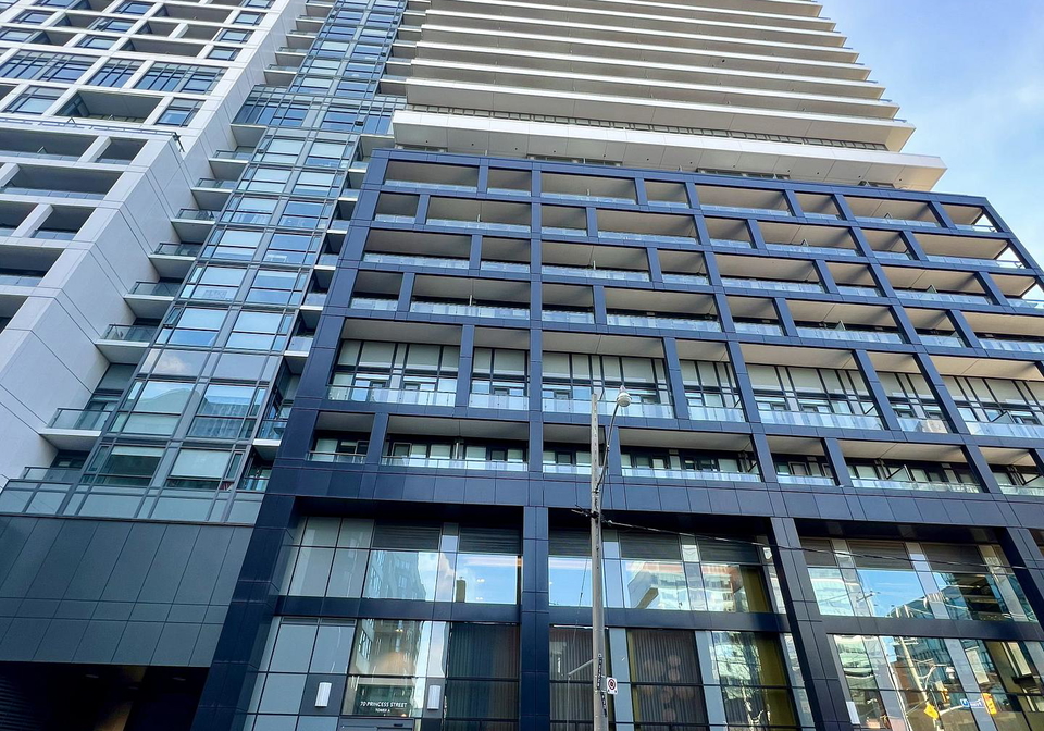 70-princess-street-toronto-ontario-c13047600