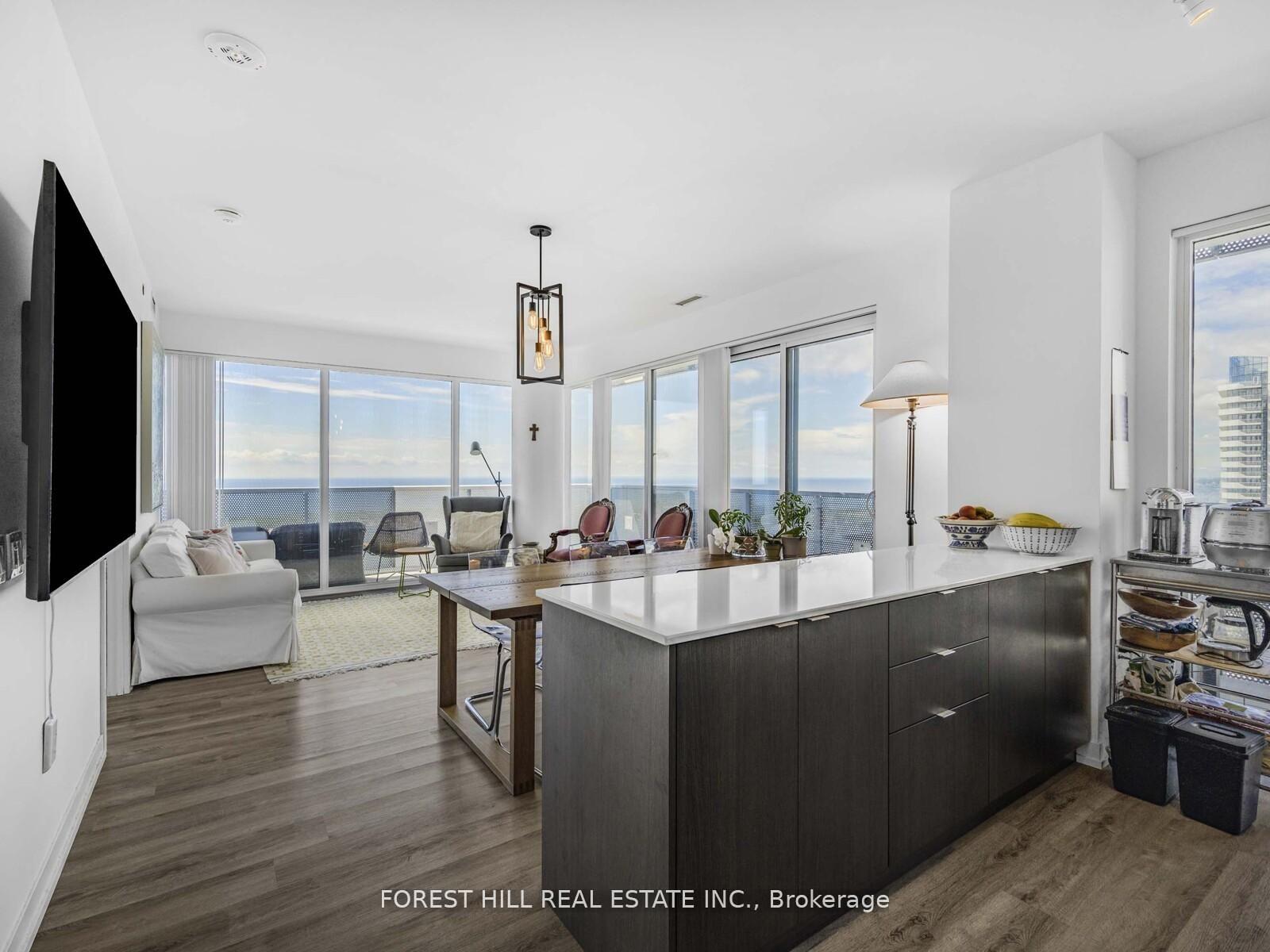 138-downes-street-toronto-ontario-c13047692