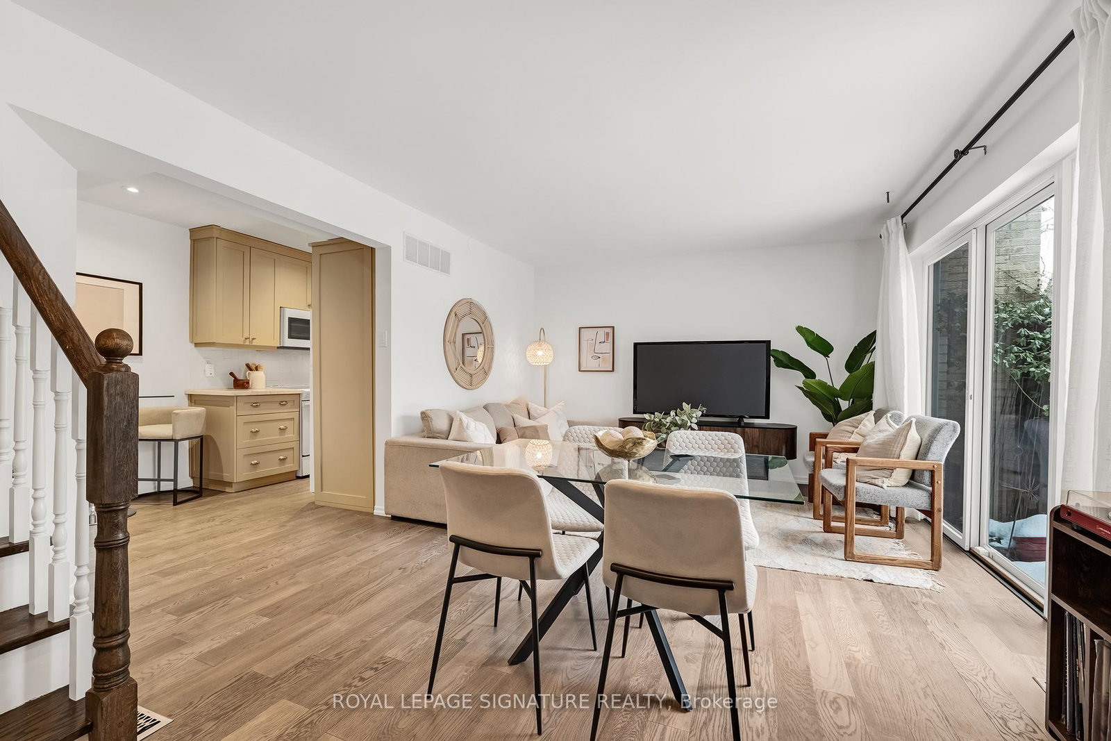 34-sugar-millway-north-york-ontario-c13047744