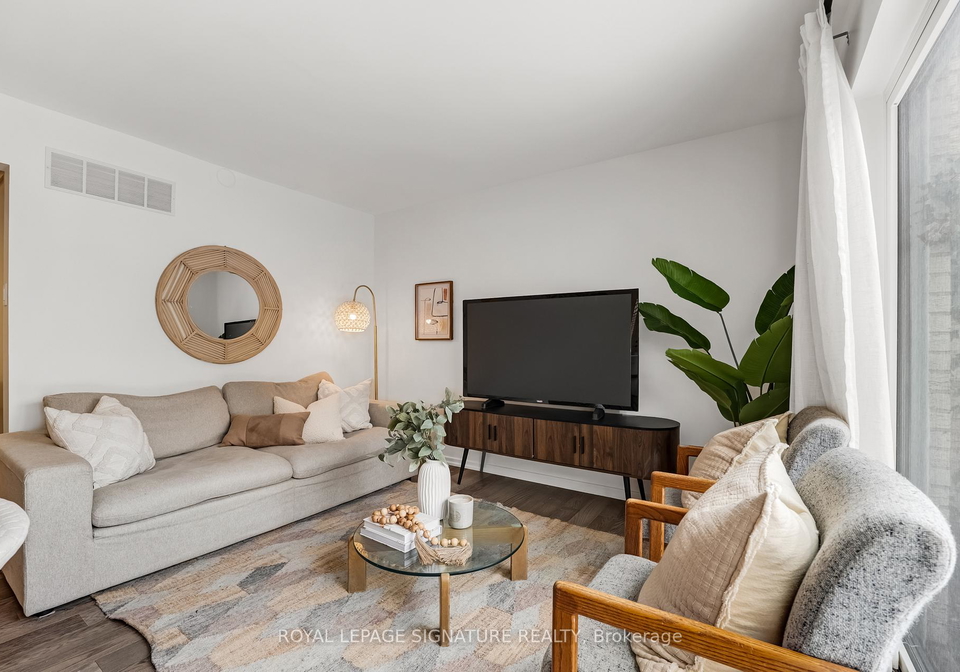 34-sugar-millway-north-york-ontario-c13047744