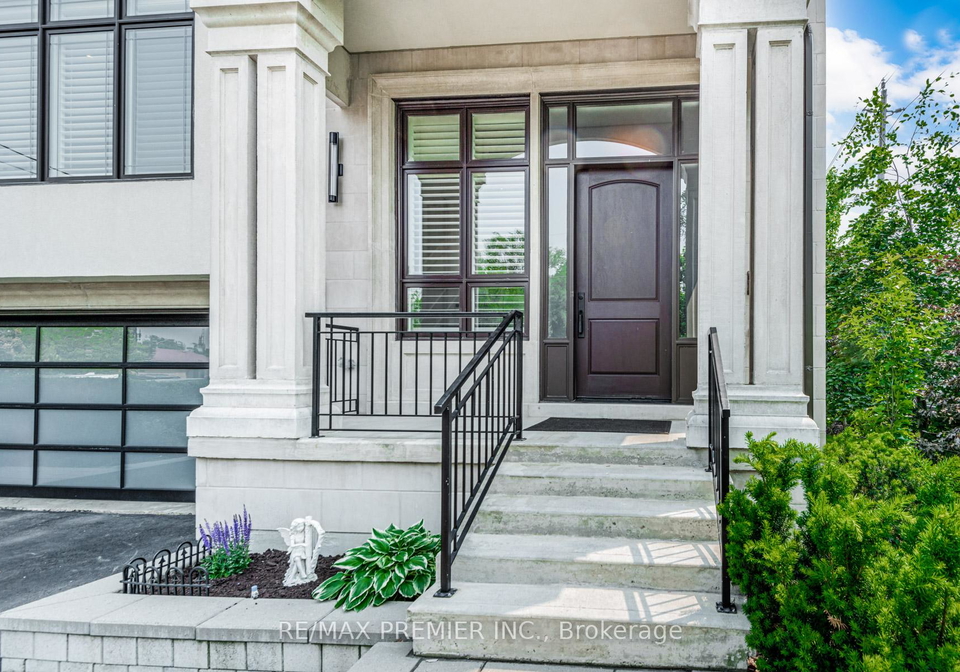 111-codsell-avenue-toronto-ontario-c13047942