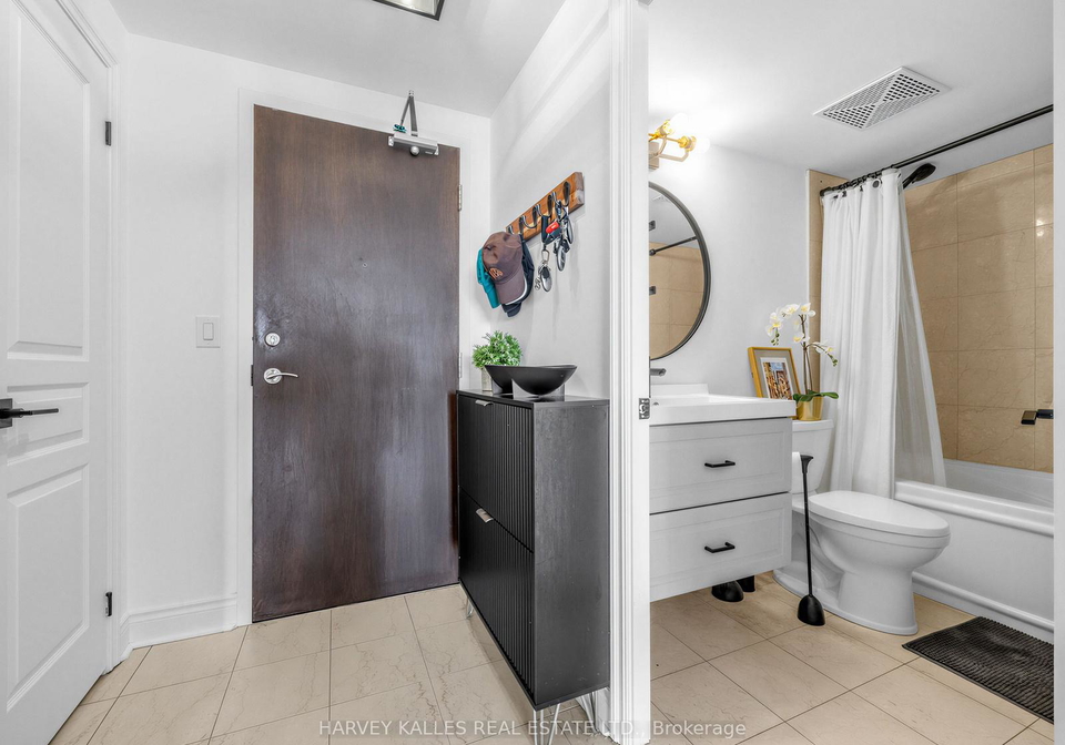 10-delisle-avenue-toronto-ontario-c13048078