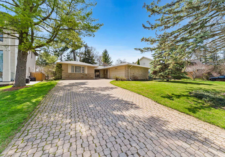 45-hi-mount-drive-north-york-ontario-c13048124