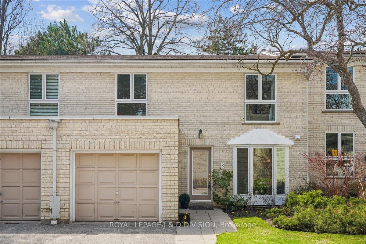 8-crimson-millway-north-york-ontario-c13048150