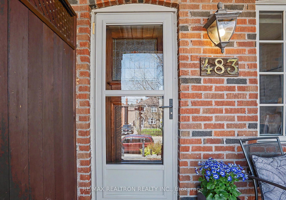 483-roehampton-avenue-toronto-ontario-c13048342