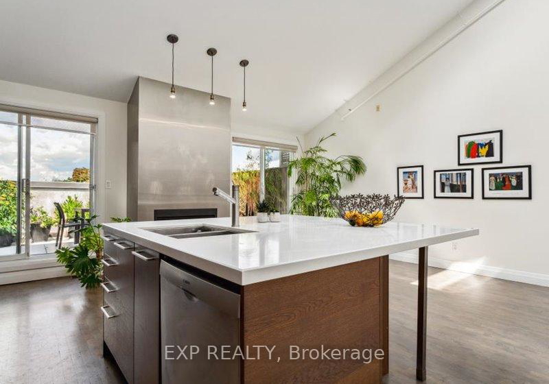 670-richmond-street-w-toronto-ontario-c13048420