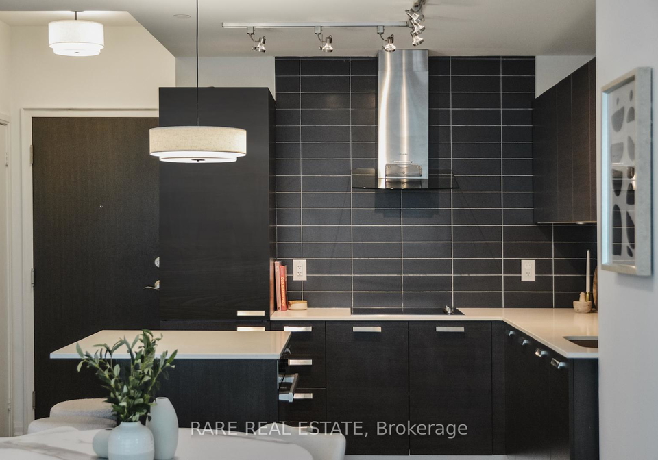 9-bogert-avenue-toronto-ontario-c13048448