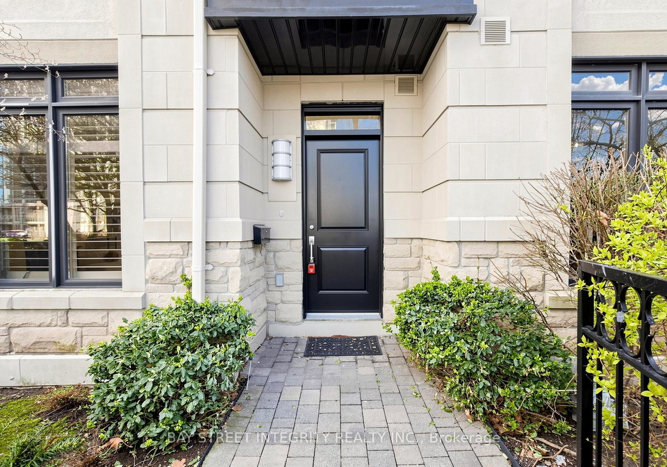 9-oakburn-crescent-north-york-ontario-c13048460