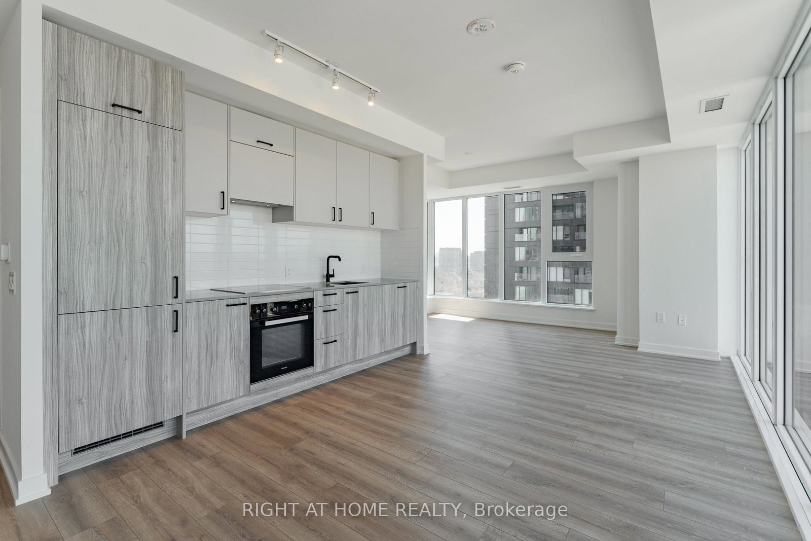 5-quarrington-lane-north-york-ontario-c13048494