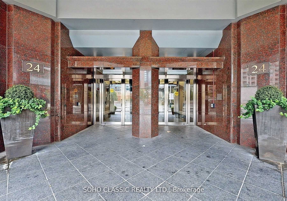 24-wellesley-street-w-toronto-ontario-c13048578