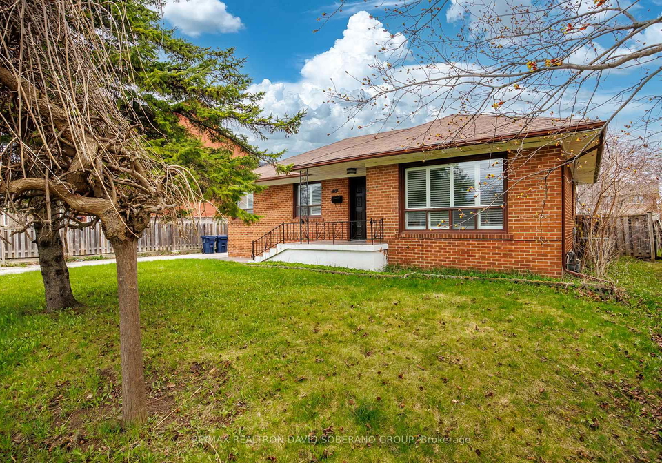 16-faith-avenue-toronto-ontario-c13048688