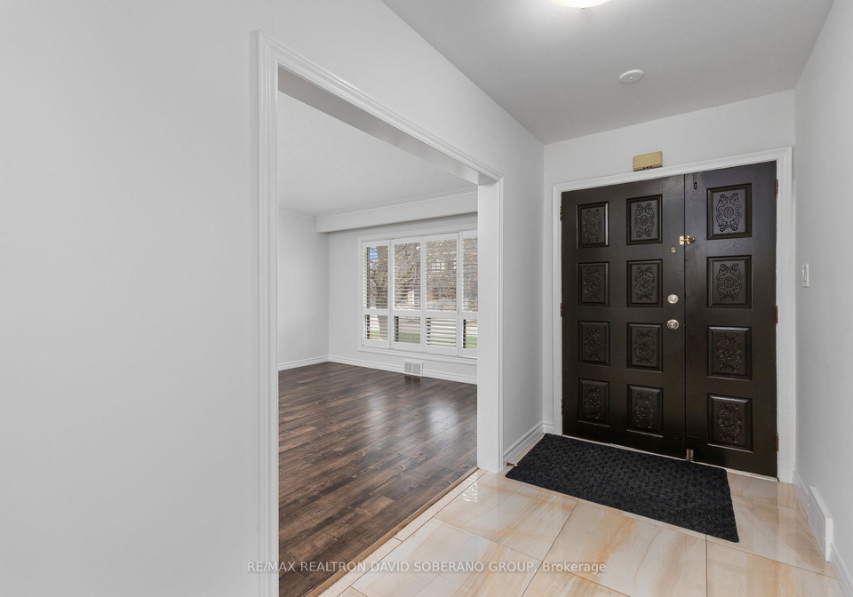 16-faith-avenue-toronto-ontario-c13048688
