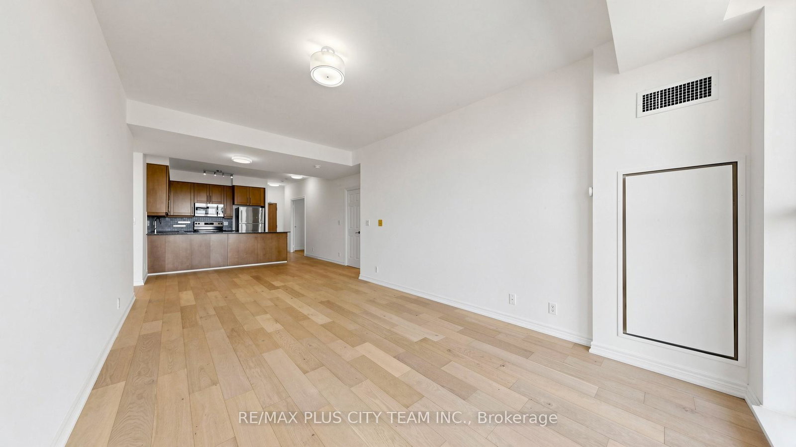 736-spadina-avenue-toronto-ontario-c13048752