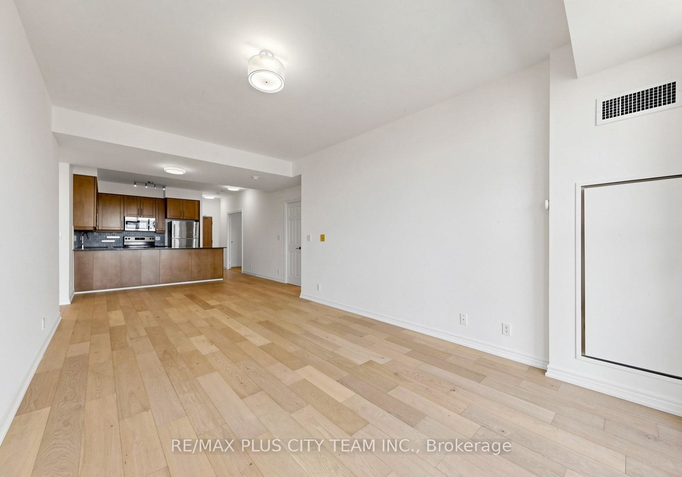 736-spadina-avenue-toronto-ontario-c13048752